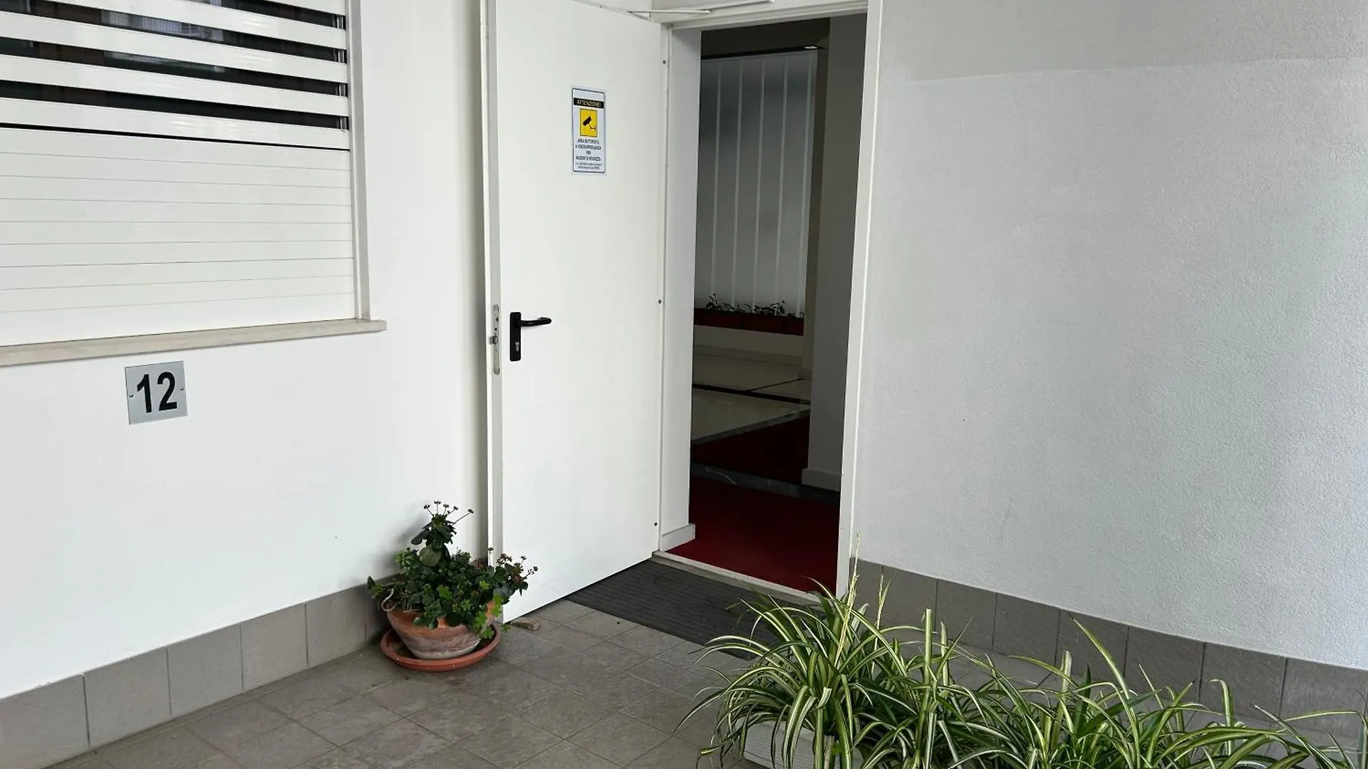 Central Modern Studio Bari Apartment 0*,  Italia