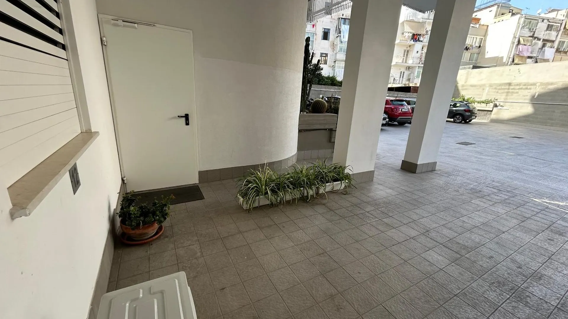 Central Modern Studio Bari Apartment Italia